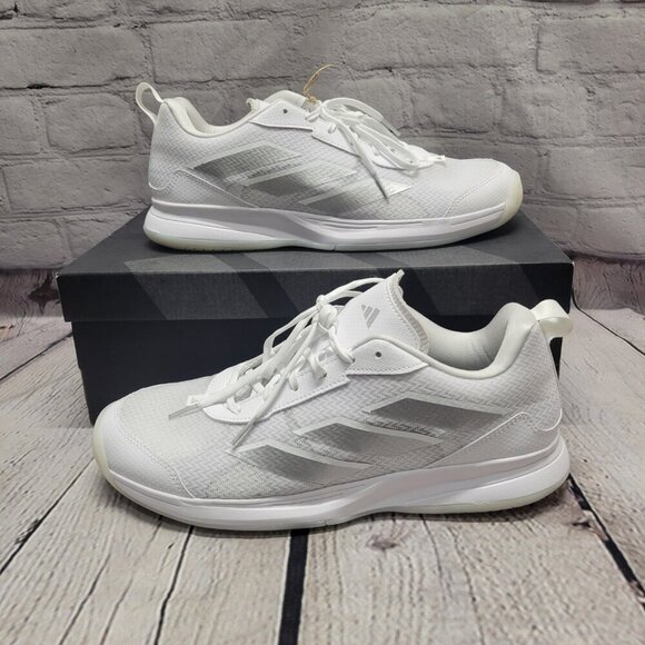 Adidas Avaflash Low Tennis Shoes - Picture 4 of 9